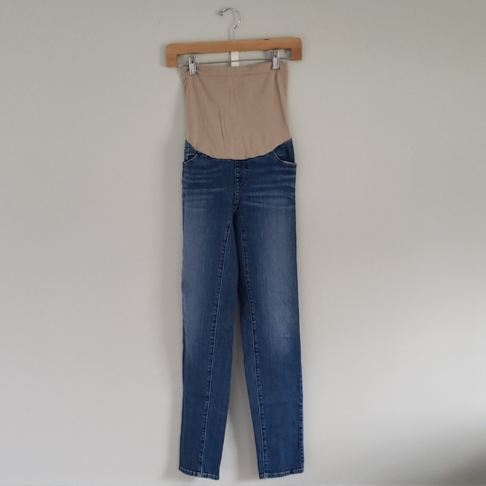 A Pea in the Pod Maternity Denim